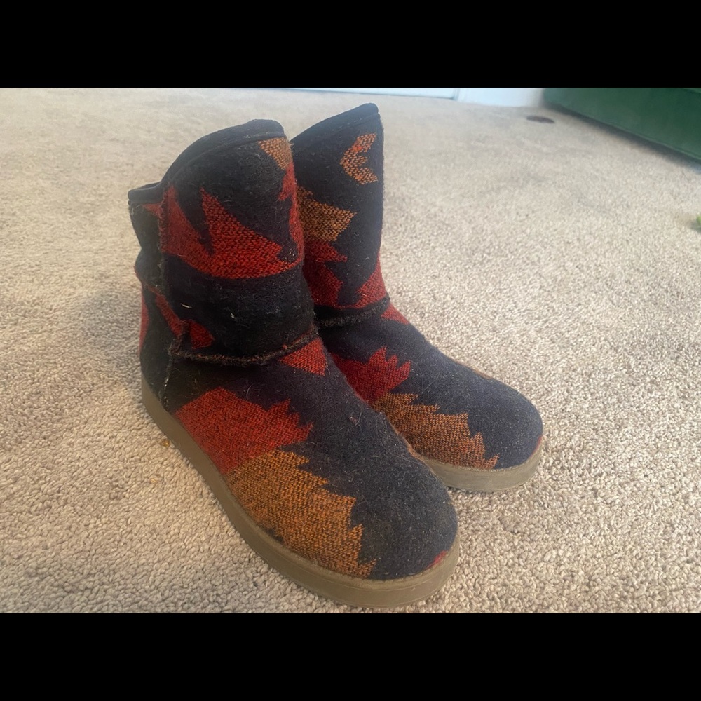 Inca faux fur booties